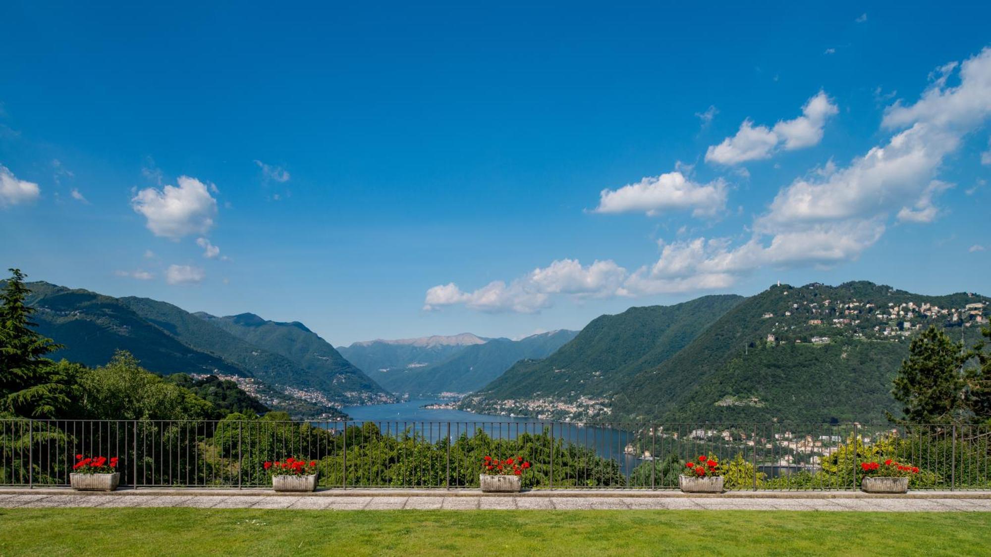 Alex'S Luxury Lake View Apt Pool And Tennis 코모 외부 사진
